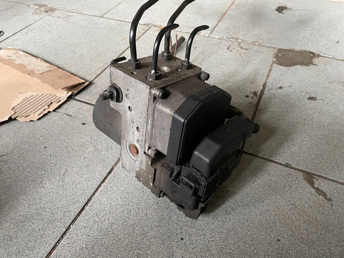 vw passat b5.5 4x4 abs jednotka