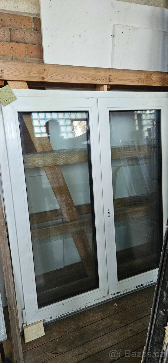 Plastove okno a balkonove dvere