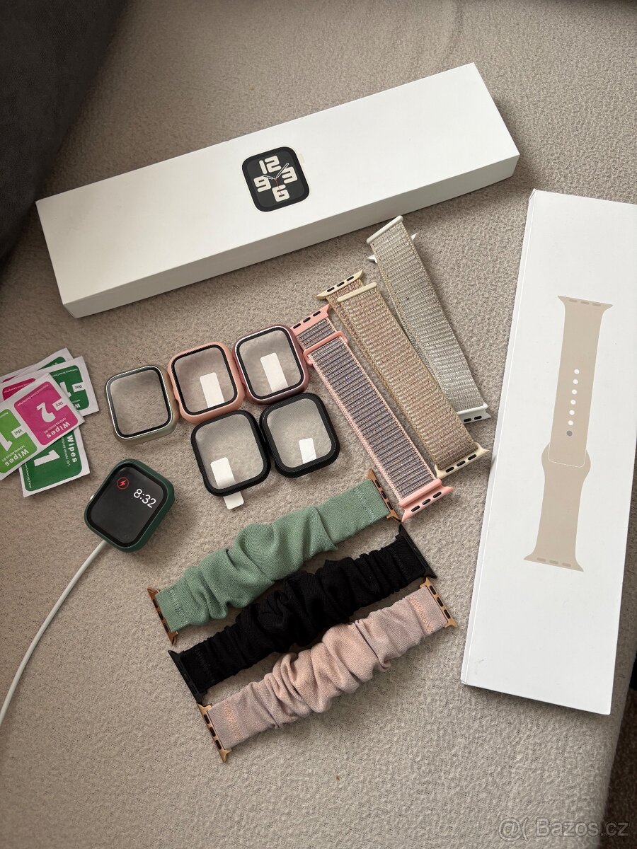Apple Watch SE (2022) 44 mm GPS, Starlight, TOP stav+výbava