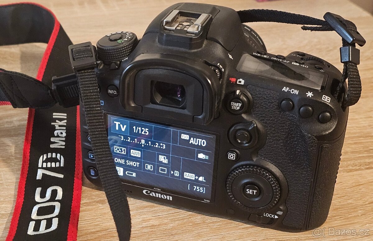Canon EOS 7D Mark II SET - ZÁVĚRKA POUZE 8612 cyklů