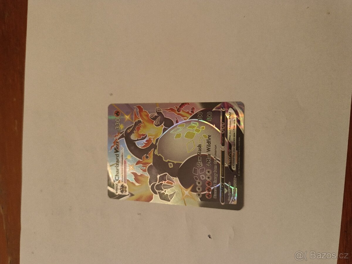 Karty Pokémon Charizard Černej Vmax