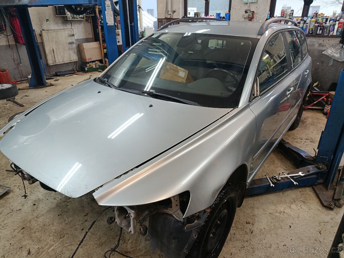 Volvo V50 na díly