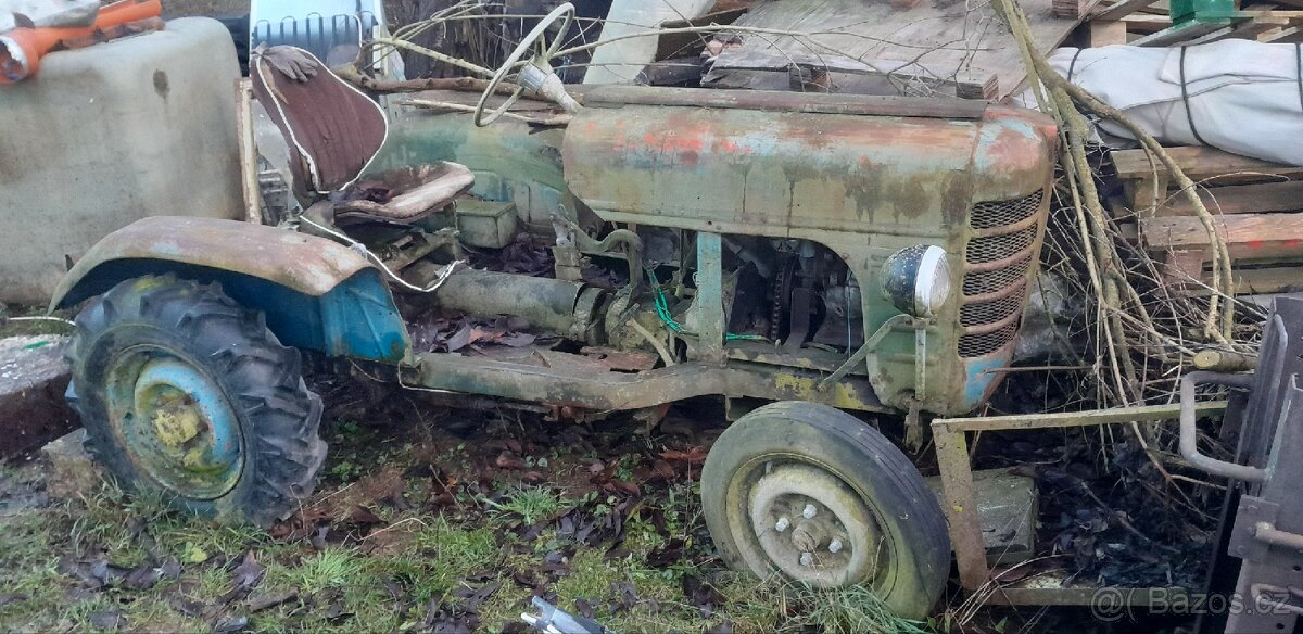 Traktor domácí výroby MOTOR Č. Budějovice