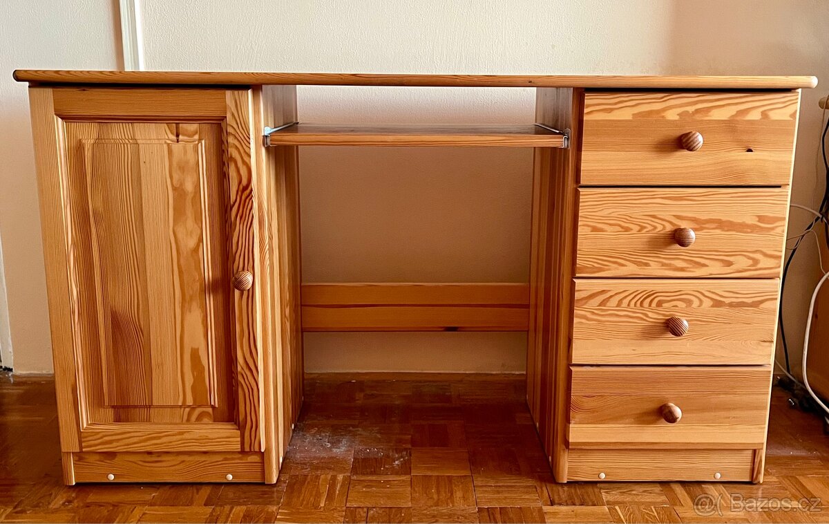 Psací stůl z masivu (borovice) + židle