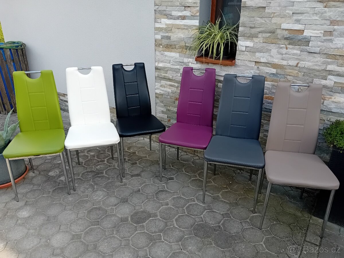 Prodá 6 ks chromovaných židlí v paselových barvách
