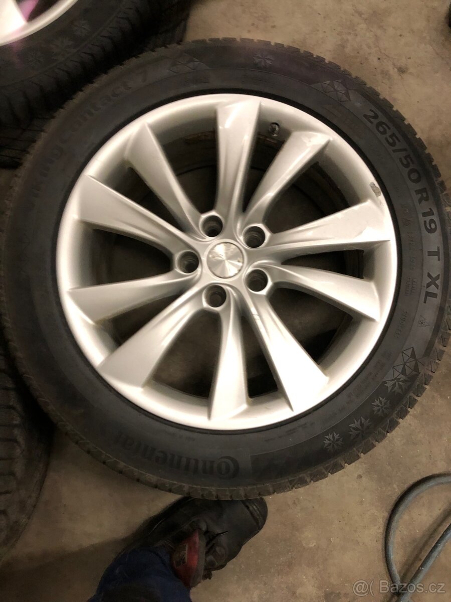 Originál alu Tesla X R19