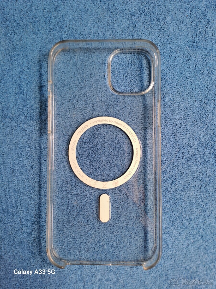 Dobrý den prodávám tři kryty na telefon iphone 14 plus.