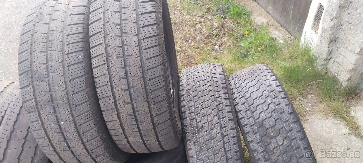 235/65/16 C celoroční