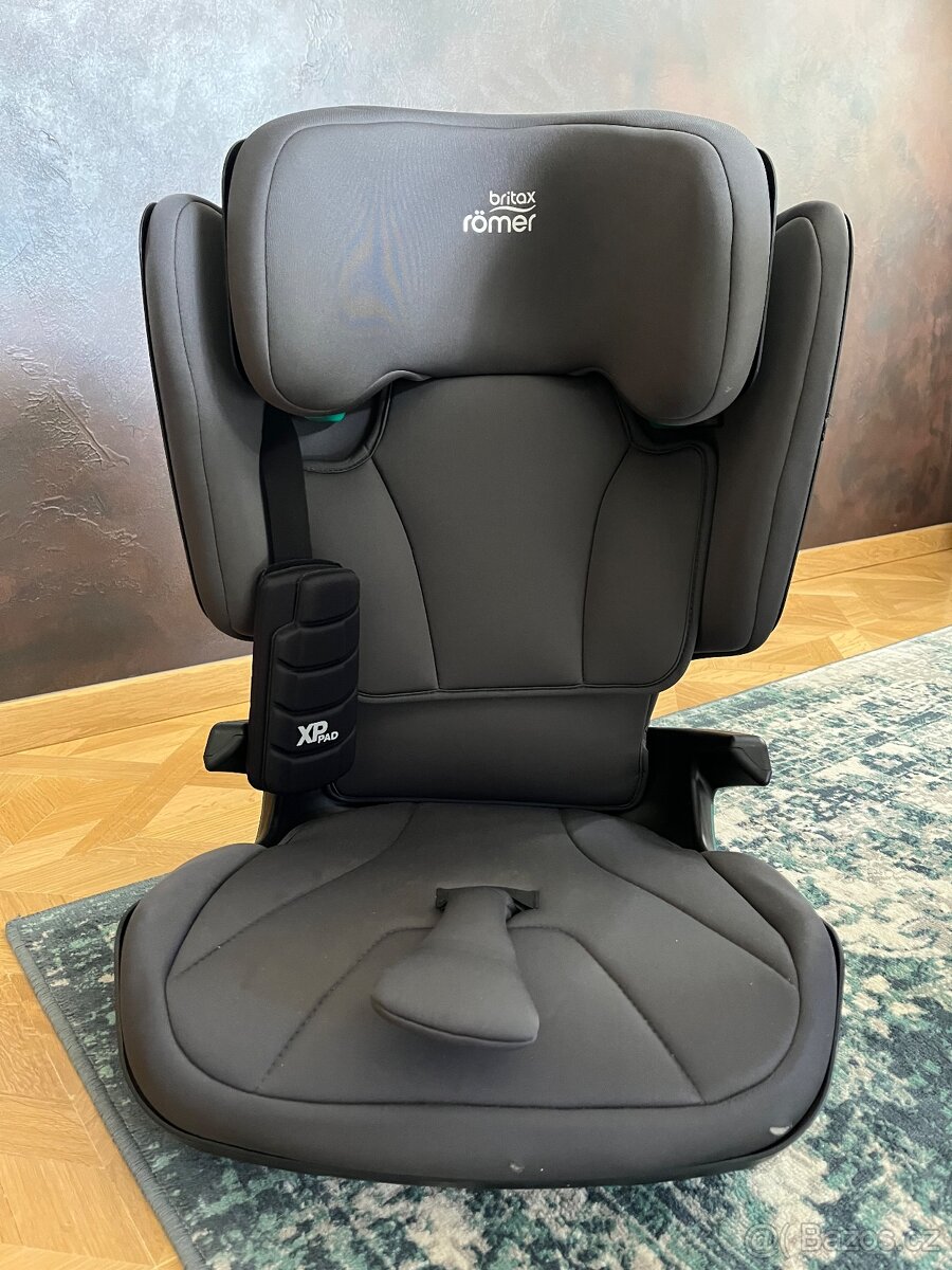 Autosedačka Britax RÖMER KIDFIX i-SIZE, 9-18 kg