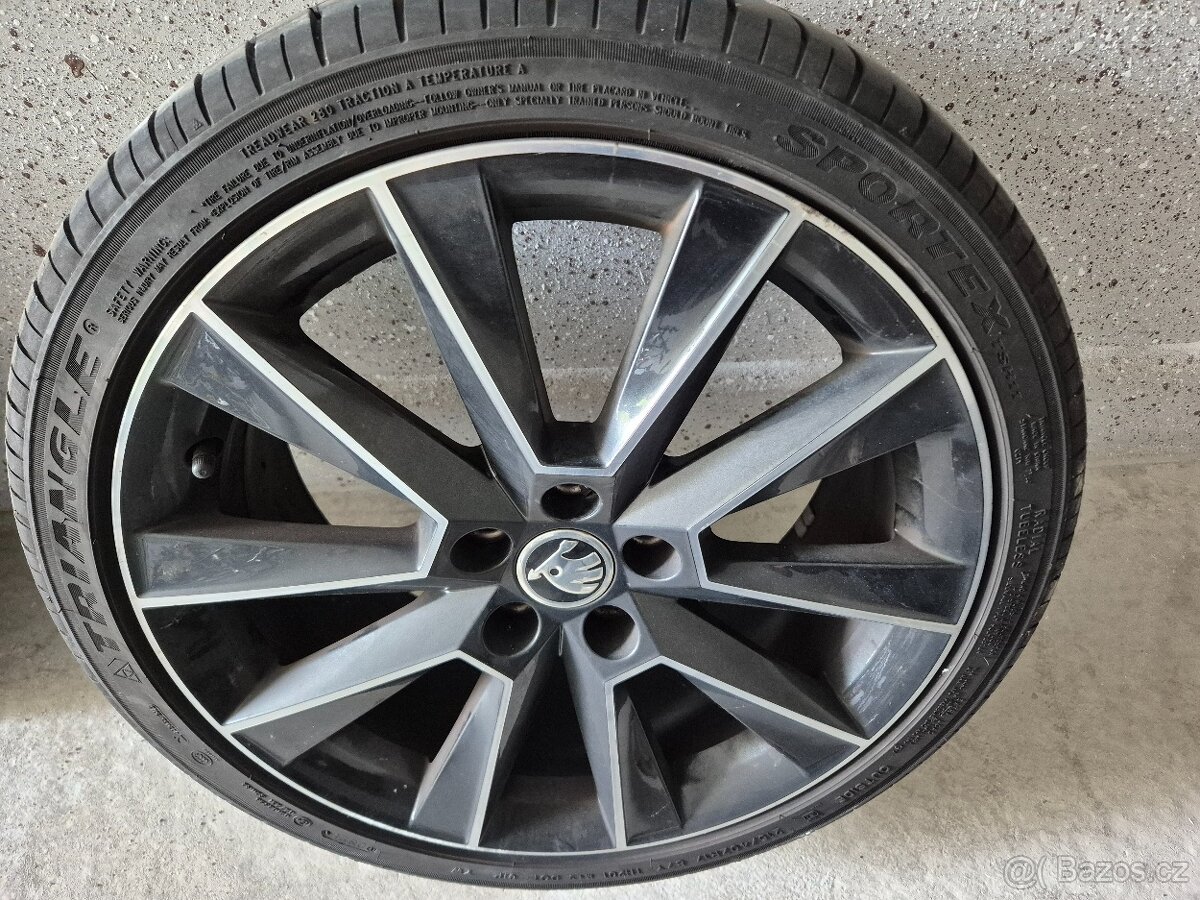 Letní sada kol 215/40 R17 Škoda
