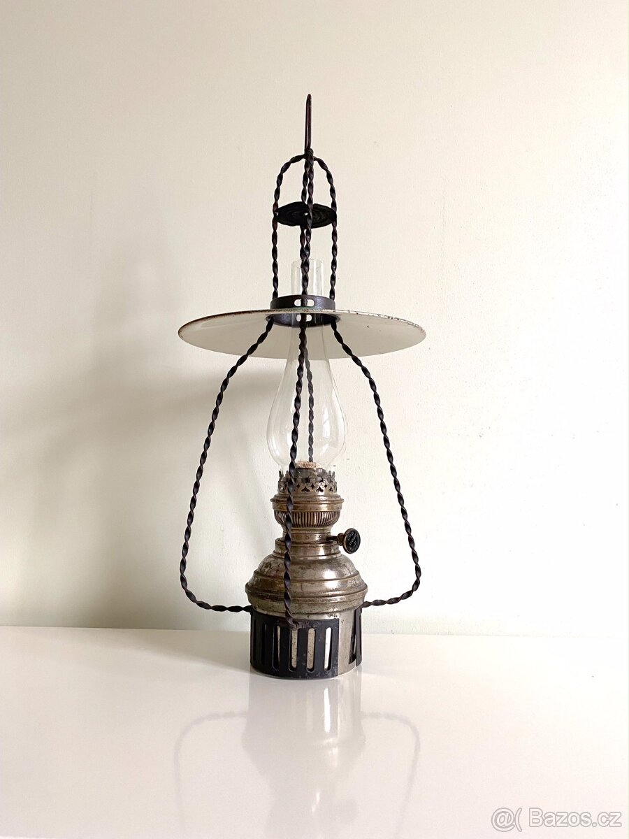 Stará závěsná petrolejová lampa Ehrich & Graetz