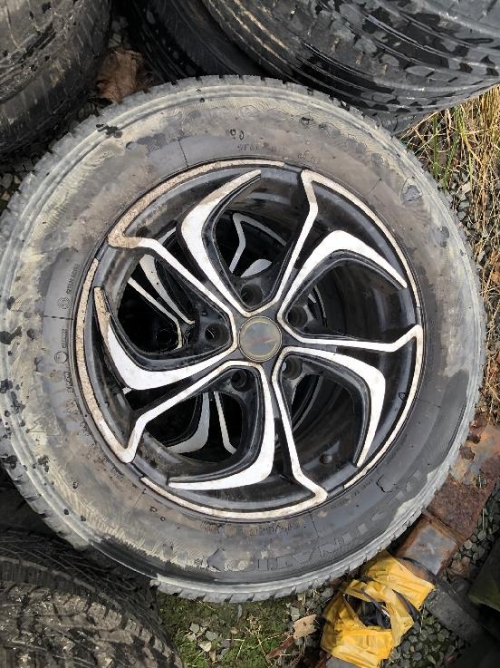 hyundai tucson alu R16 zimní pneu