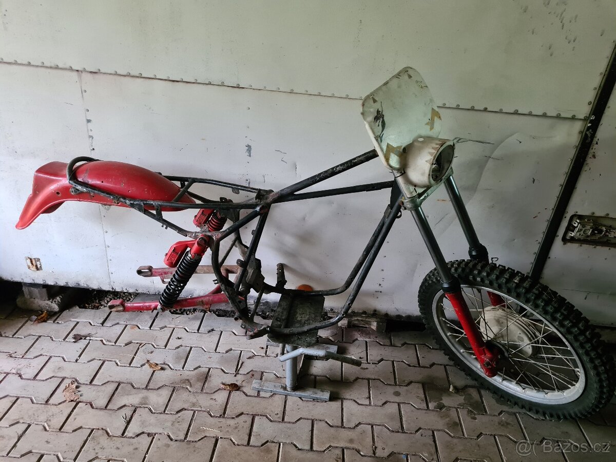 Vymením rám jawa soutezni za motor