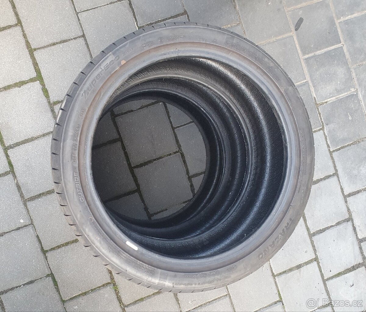 Trazano ZuperEco 225/40 R18