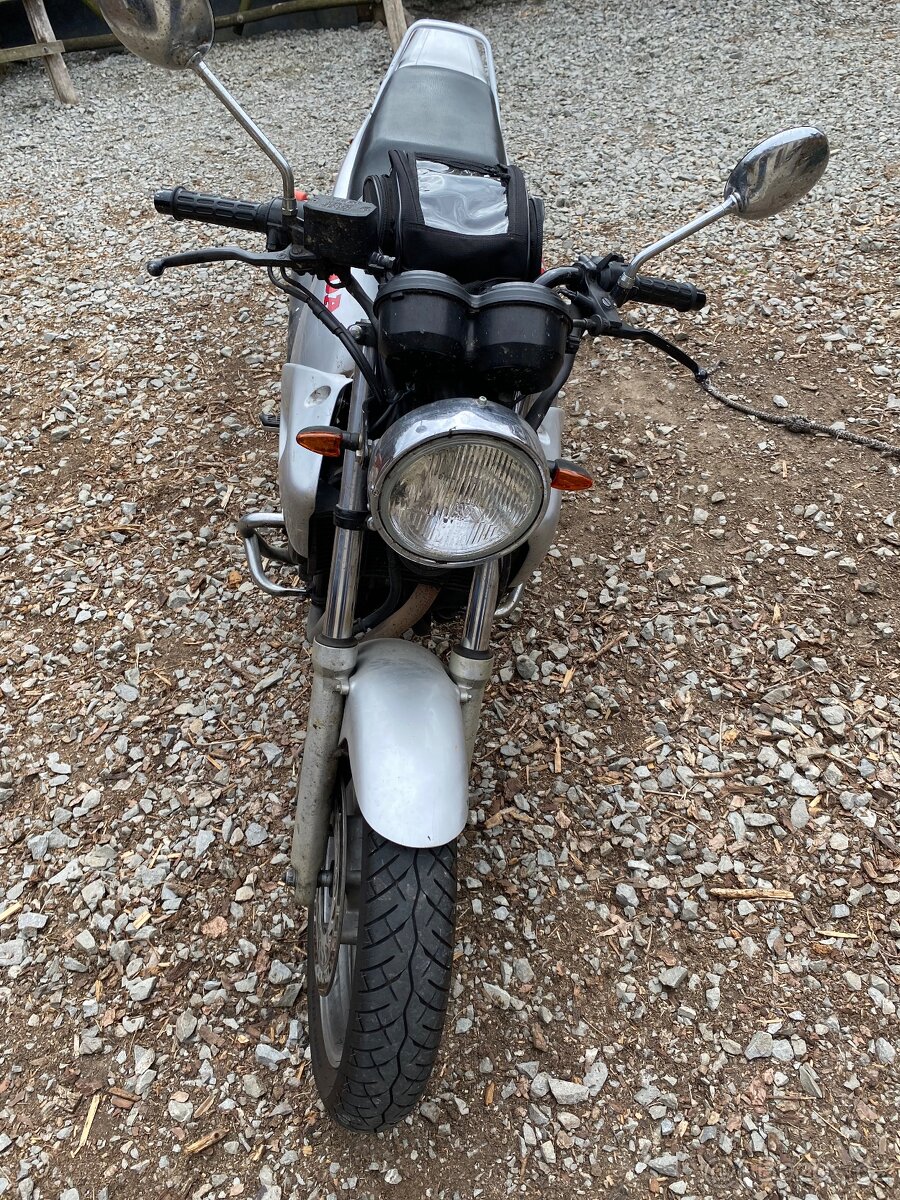 Honda CB500 - Spolehlivost a Elegance pro každou jízdu