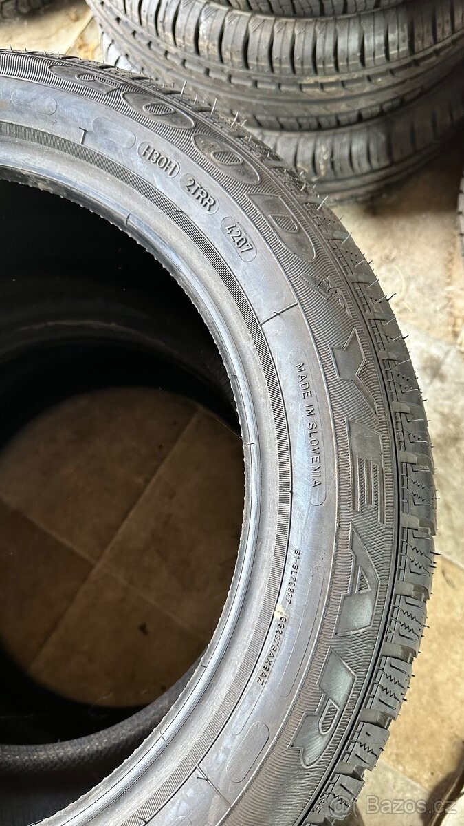 225/50 R16 92V