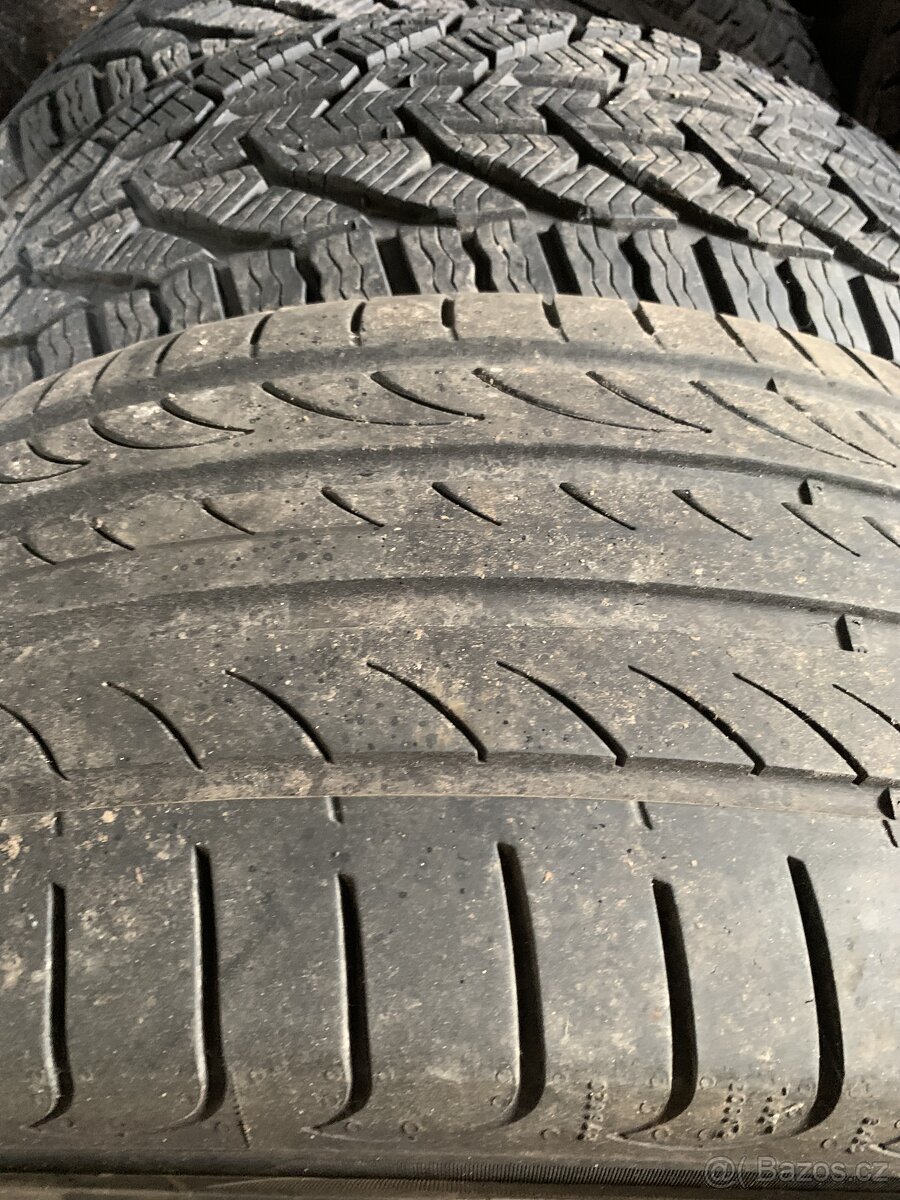 Prodám sadu letních pneu 221/45 ZR 18