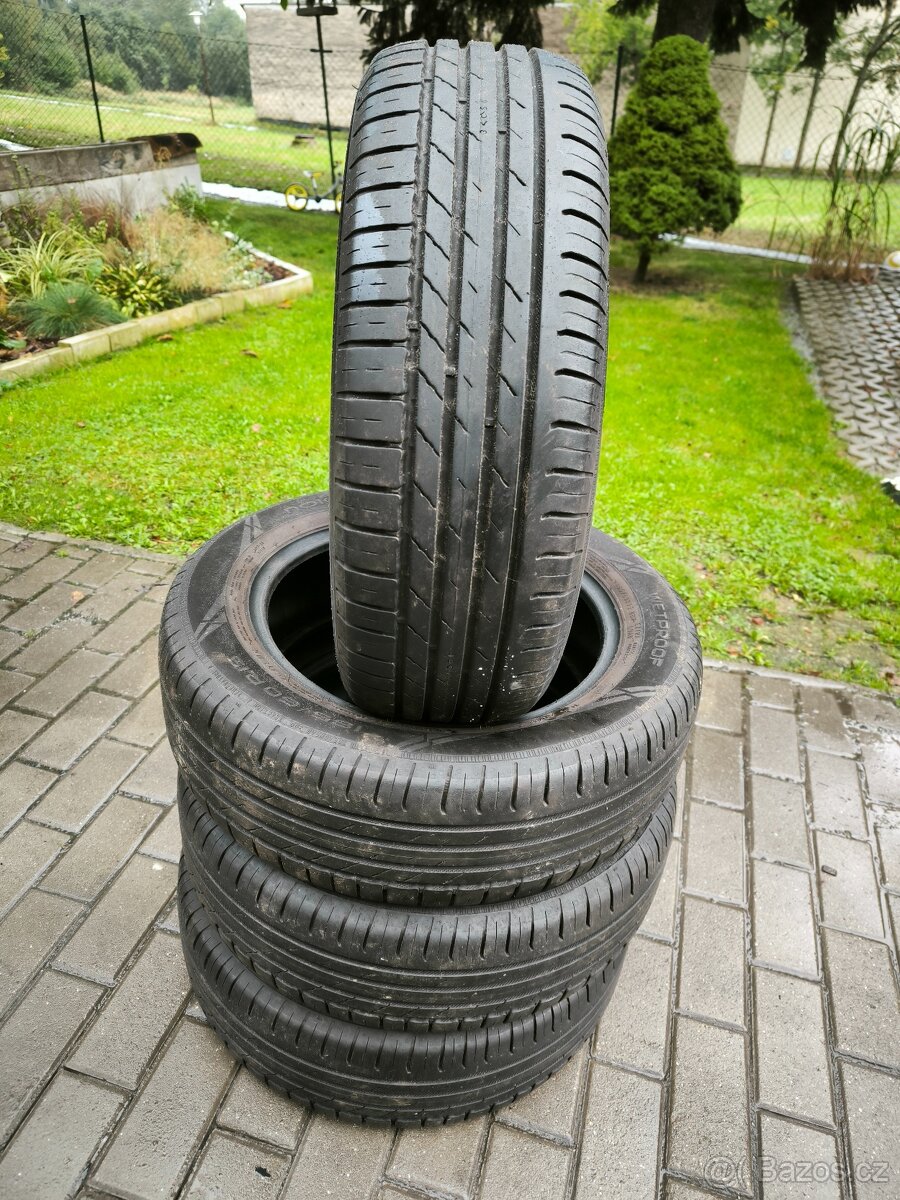 SADA LETNÍCH PNEU NOKIAN 185/60R15