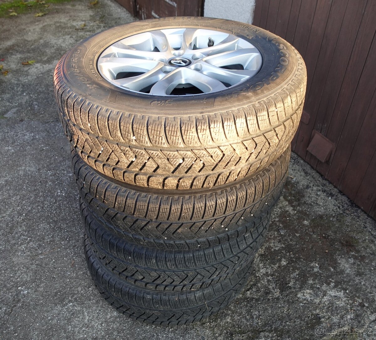 Zimní originál Mazda Alu kola 5x114,3 215/65 R16