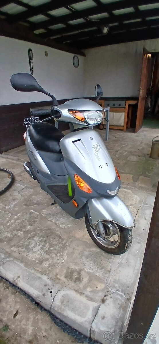 Skutr Yuki 50 Speedy 4T