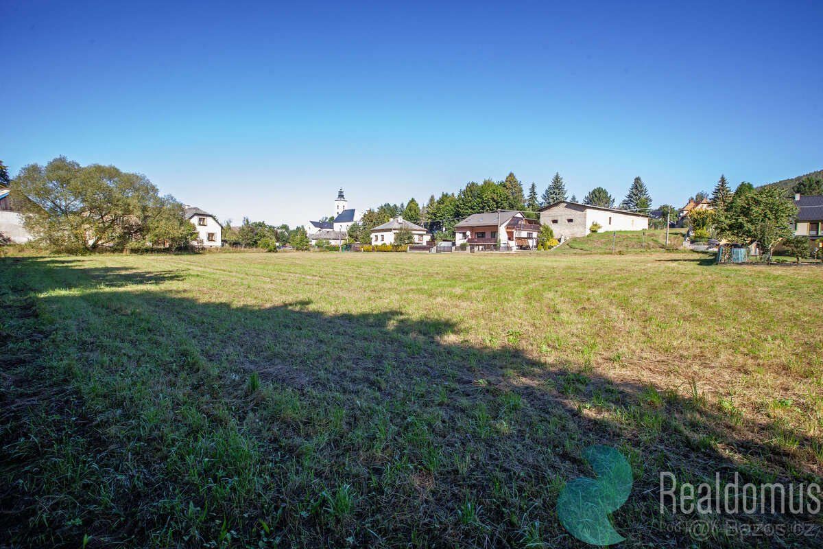 Prodej stavebního pozemku 1 193 m² Lesnice