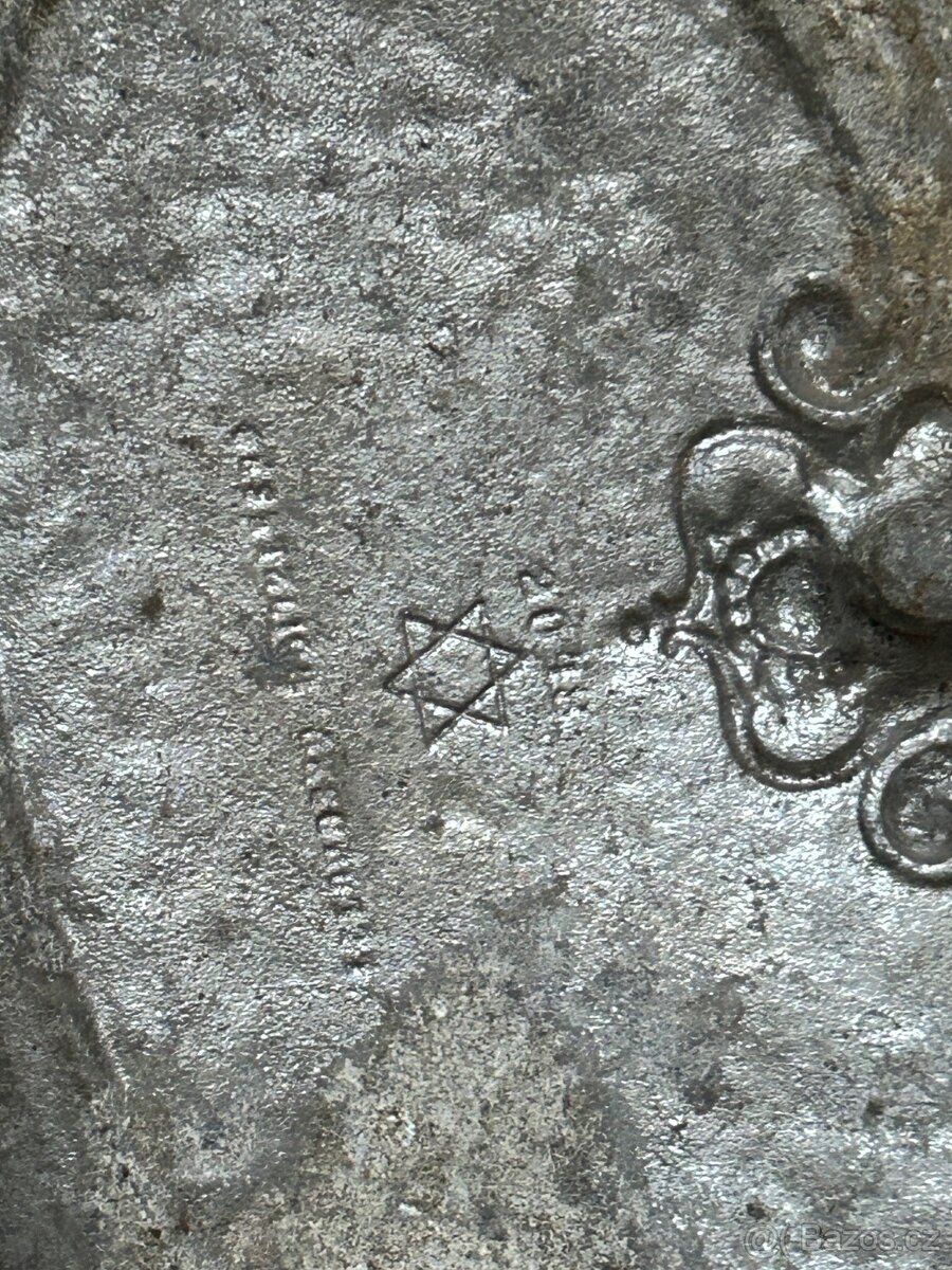 Tácek na uhlíky ke starožitným kamnům