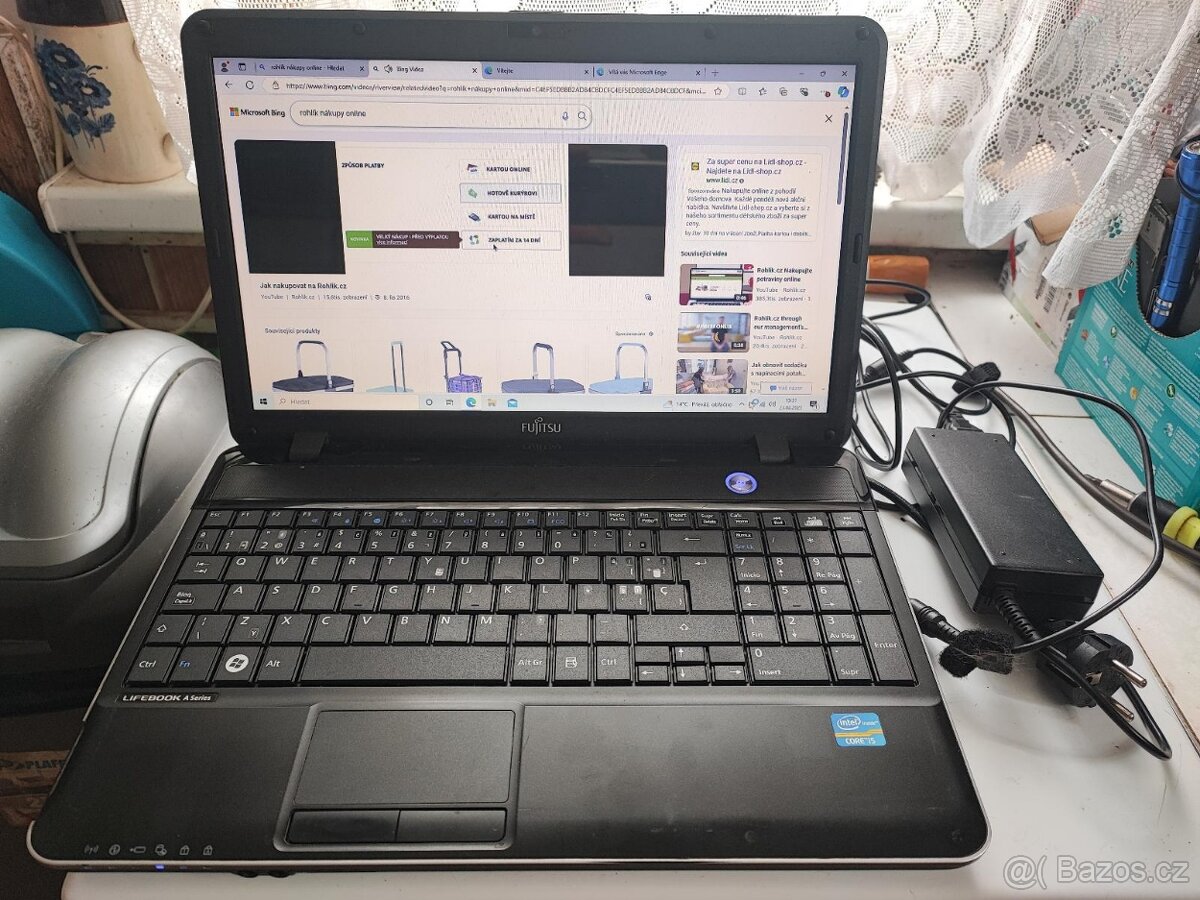 Fujitsu Lifebook AH531 / Core i5 / 160GB HDD / 4GB RAM