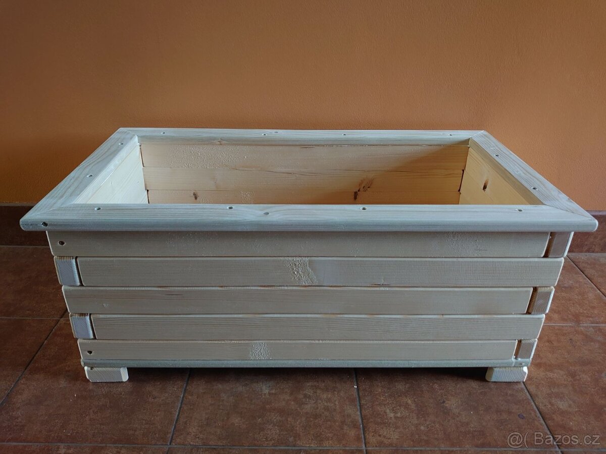 Masivní dřevěné květináče 28x34x71cm