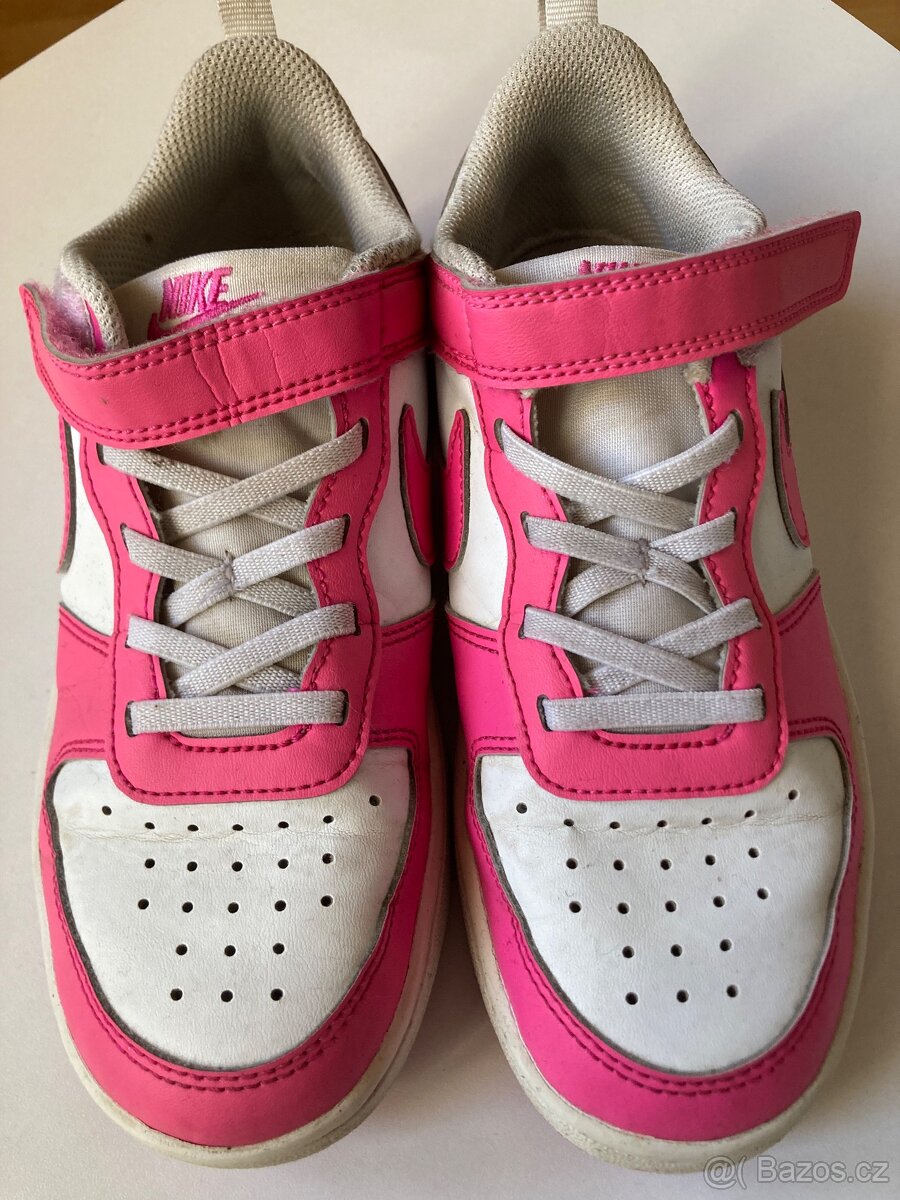 Divčí tenisky Nike 34