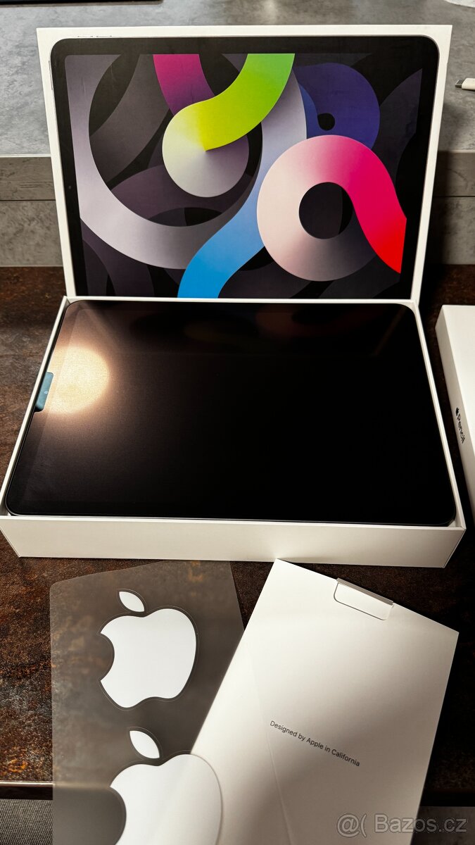 Apple Ipad Air 4 s Logitech Touch a Apple pencil 2