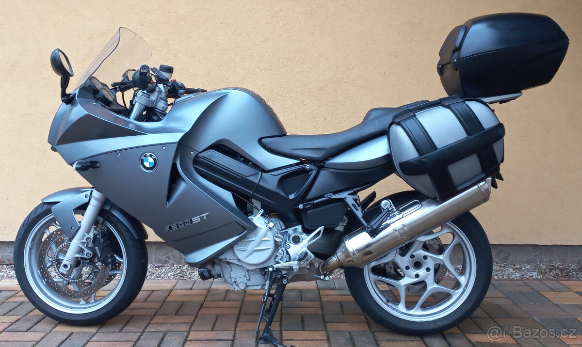 BMW F800ST