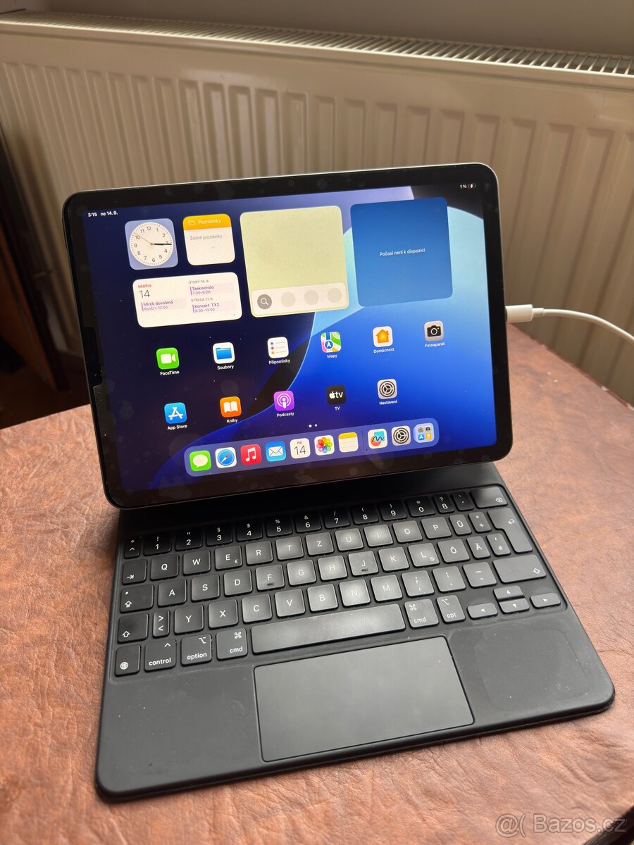 Apple Magic Keyboard with trackpad