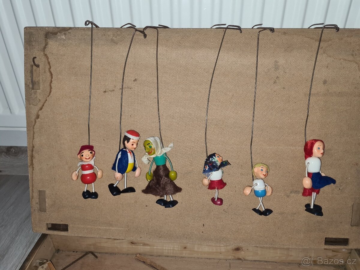 Retro loutkové divadlo