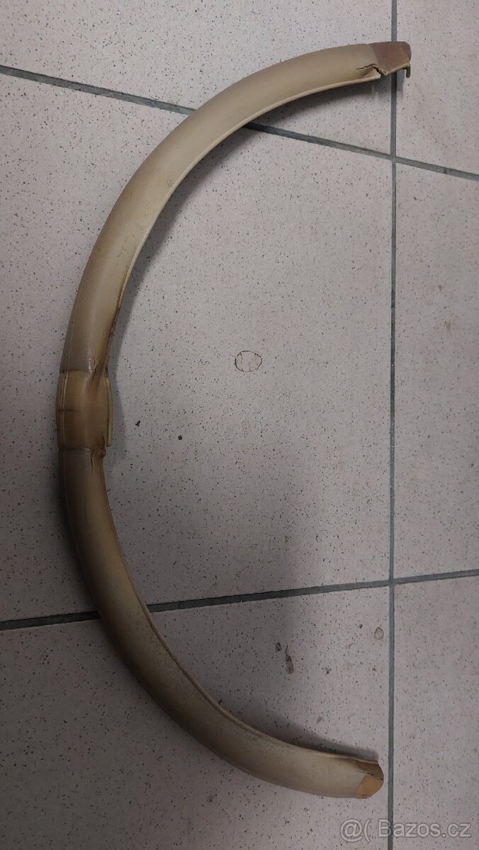 Velorex 560 guma pod plexi