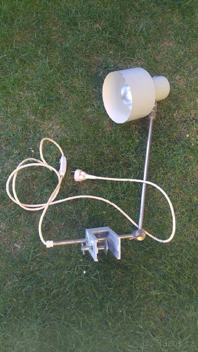 Retro stolní lampa