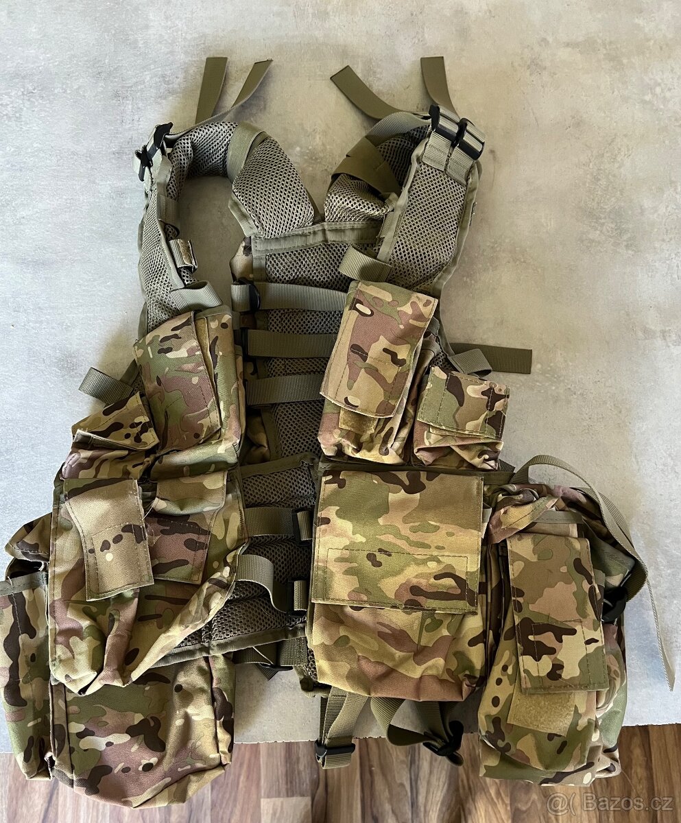 Airsoftová vesta a doplňky