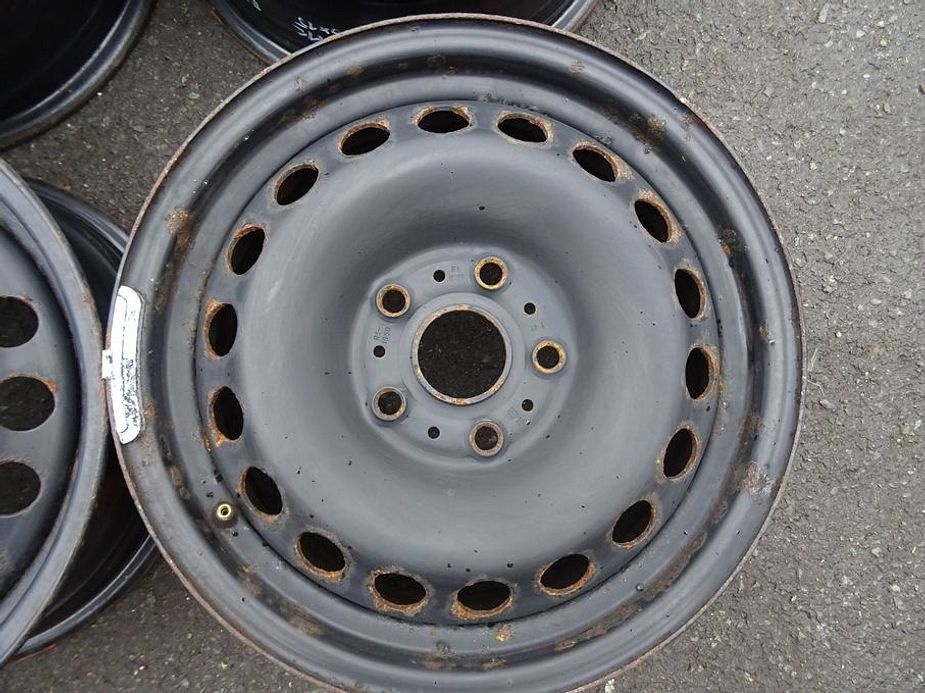 Plechové disky 15",rozteč 5x112,ET 43,šíře 6J, střed 57,1