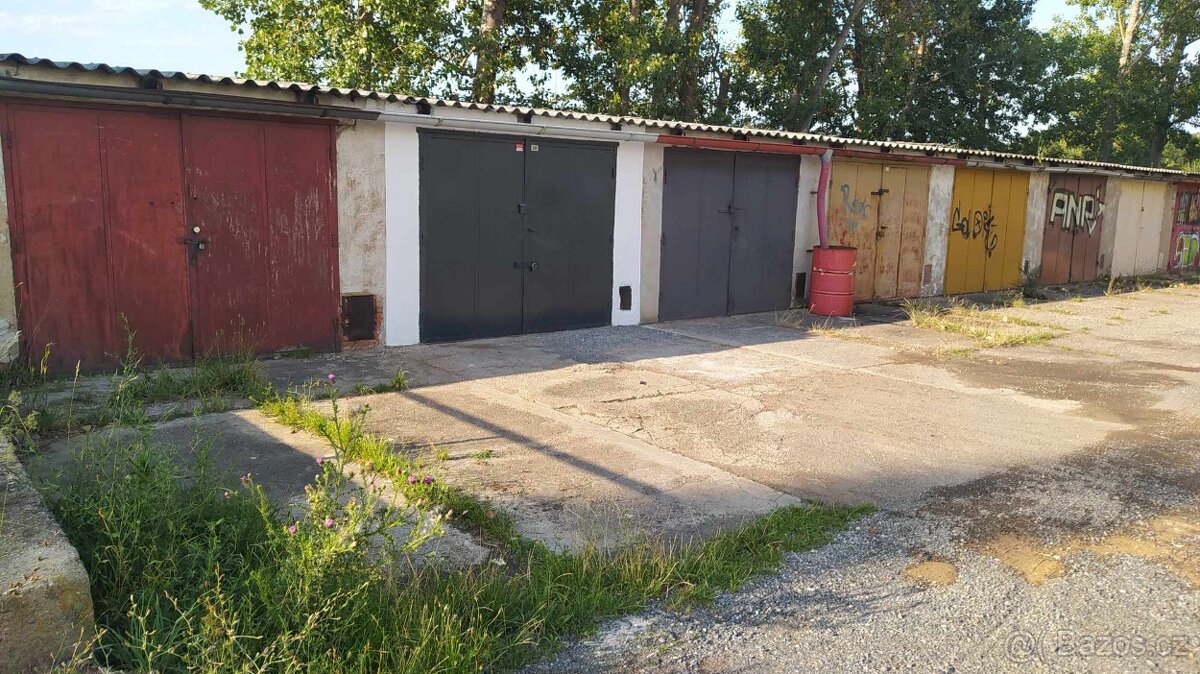 Pronájem garáže Odolena Voda