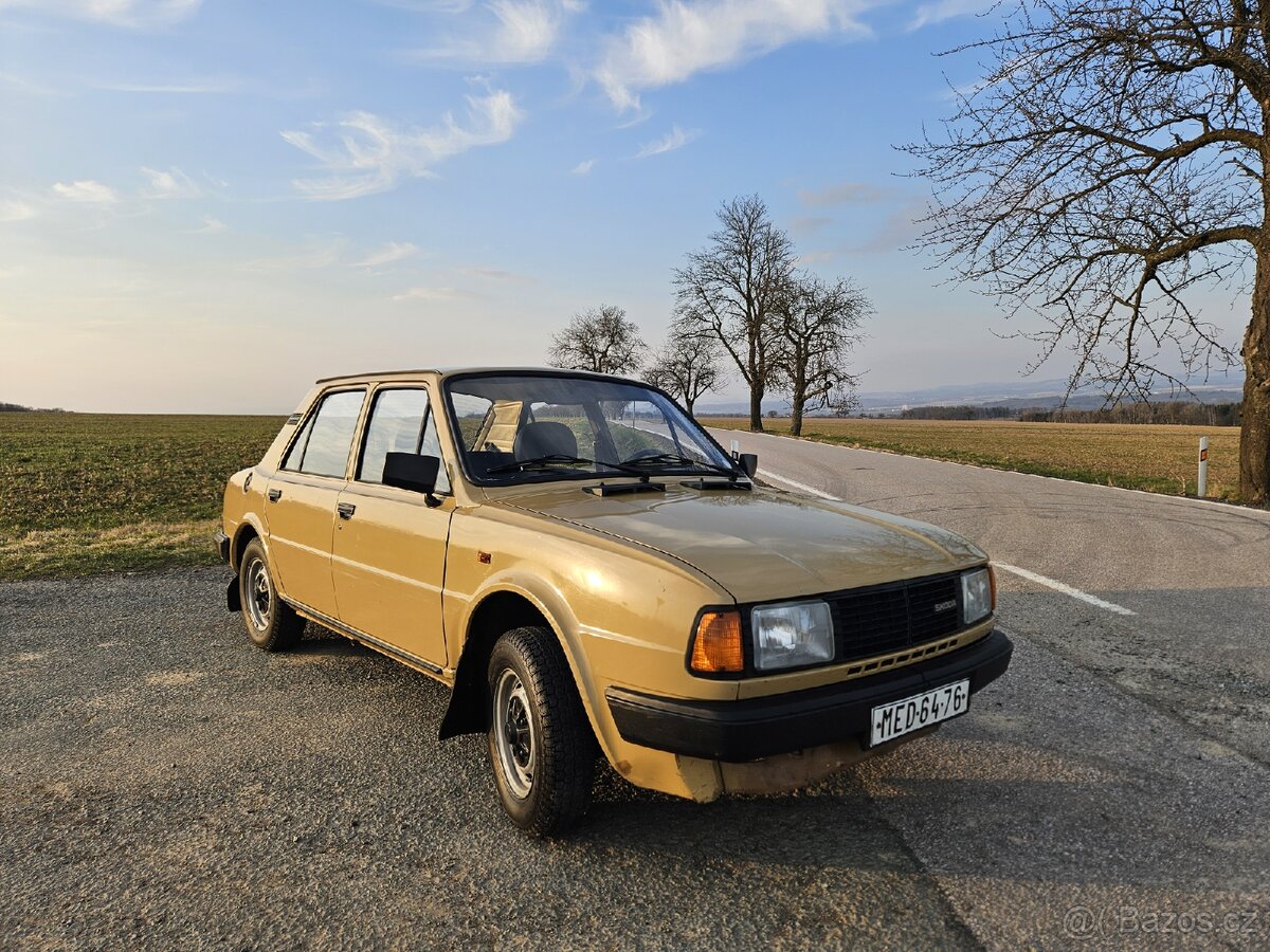 Škoda 120L
