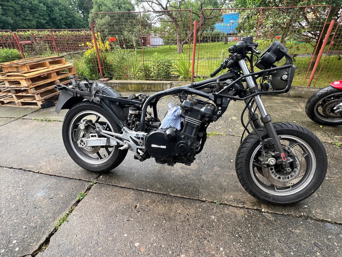 Kawasaki Gpz 750
