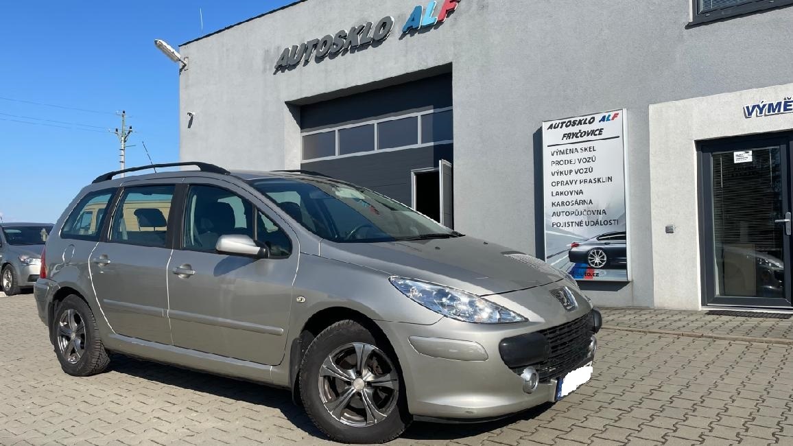 Peugeot 307, 1.6 16V 80kW // nové pneu //RV 1/2007