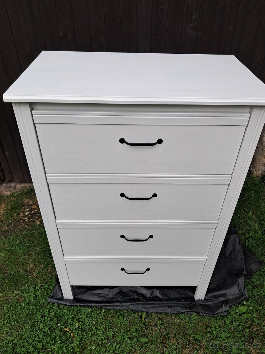 Ikea komoda Brusali 4 zásuvky