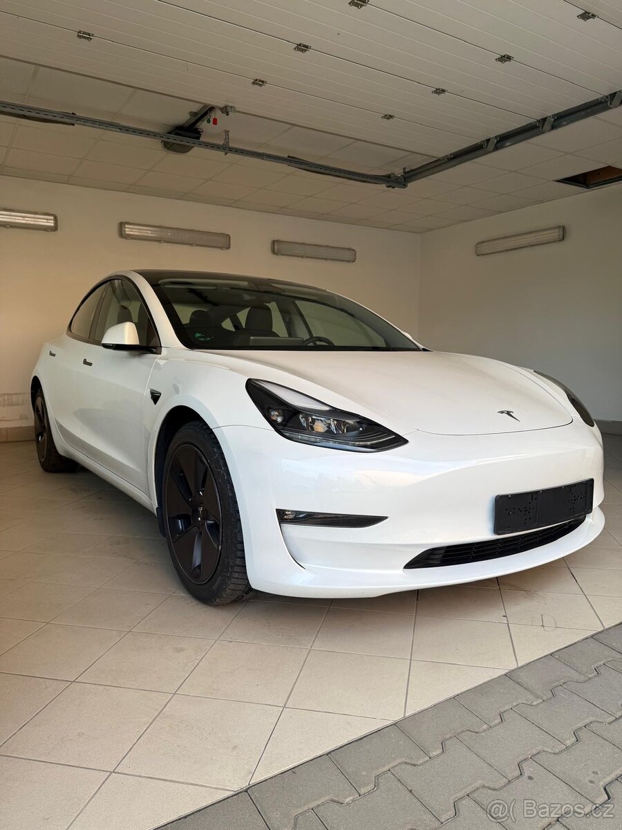 Tesla model 3 Long Range