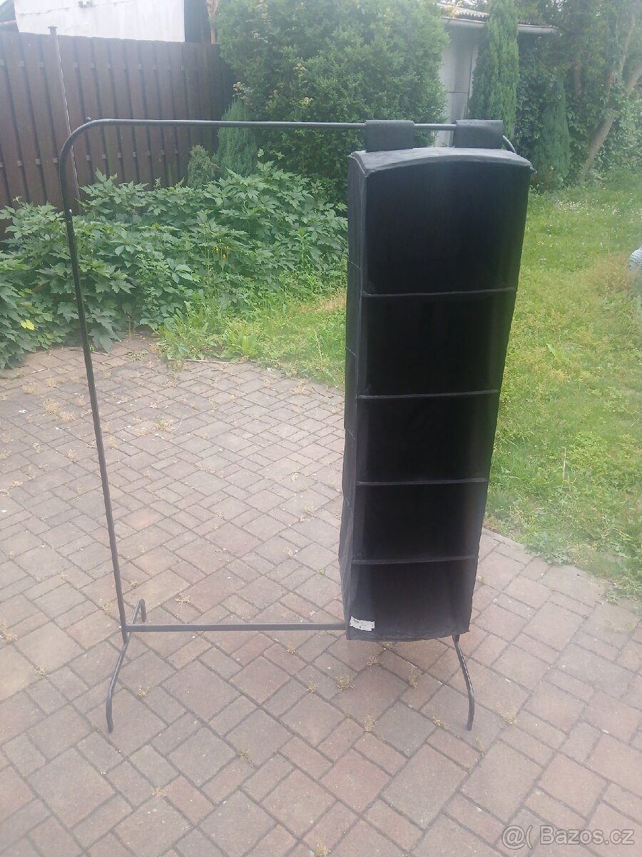 Věšák