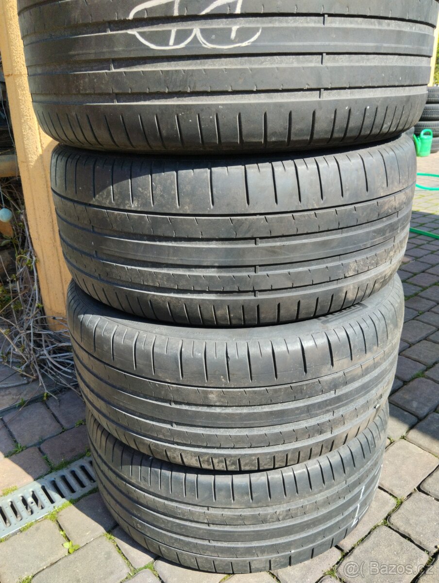 PIRELLI 285/40 R21 LÉTO SADA