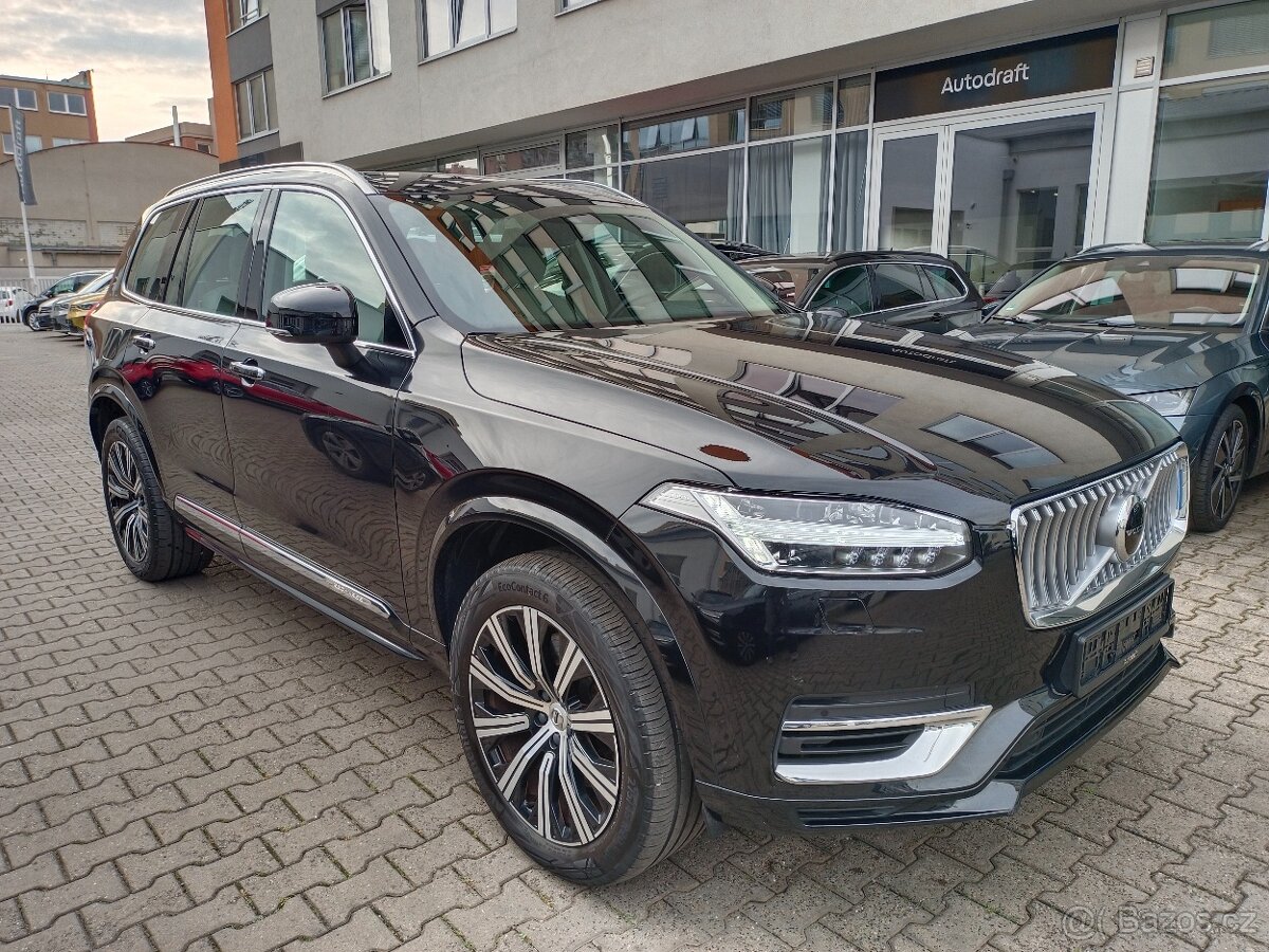 Volvo XC90 T8 Recharge AWD 223kW Inscription 80tkm 7-míst