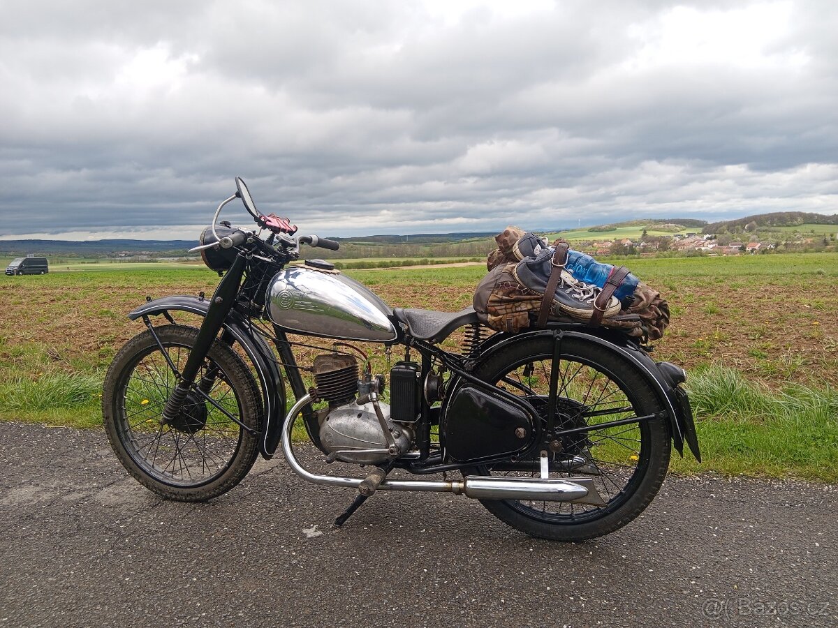 Čz 125 T