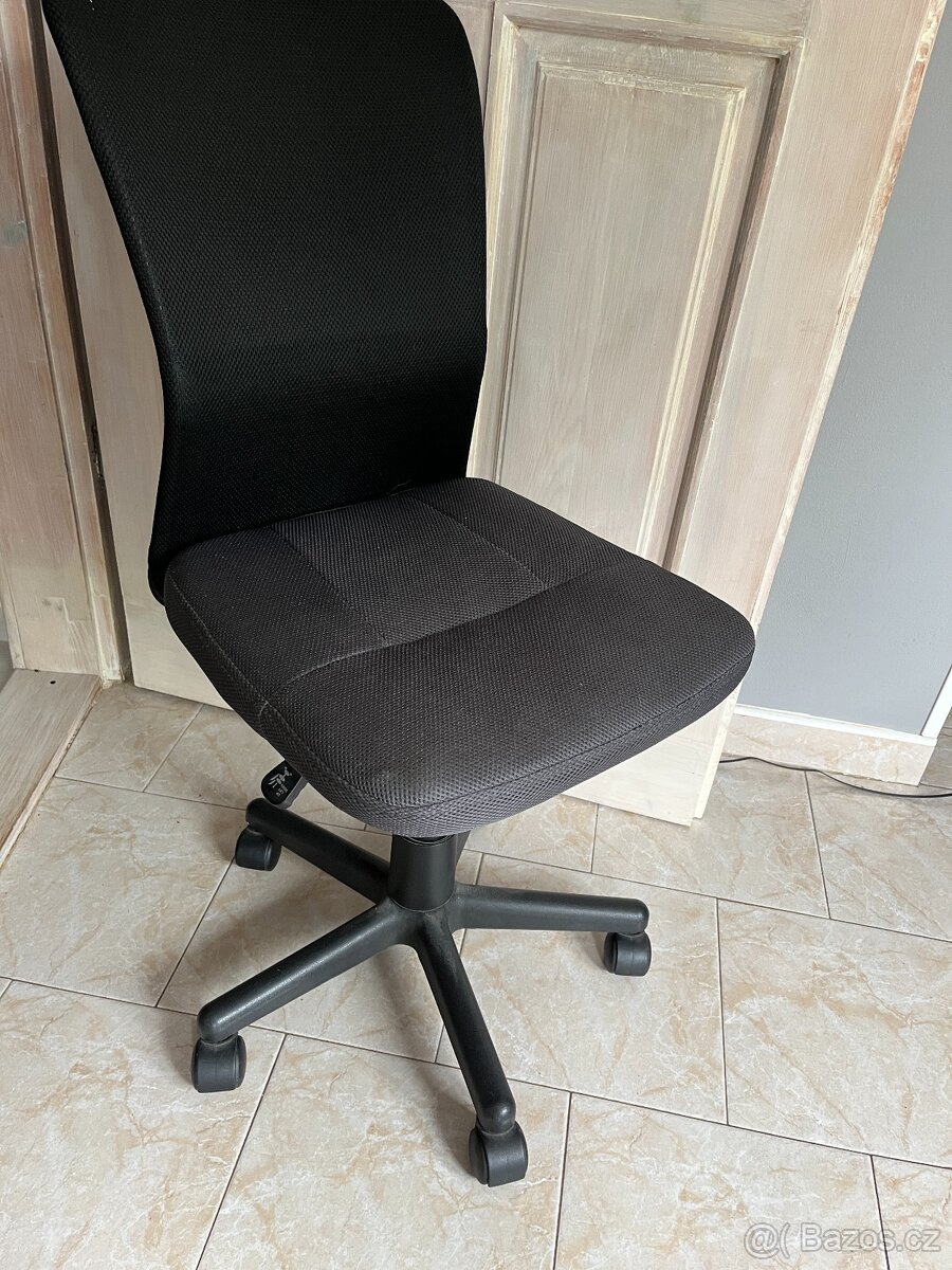 Kancelářská židle KONGUR tmavě šedá