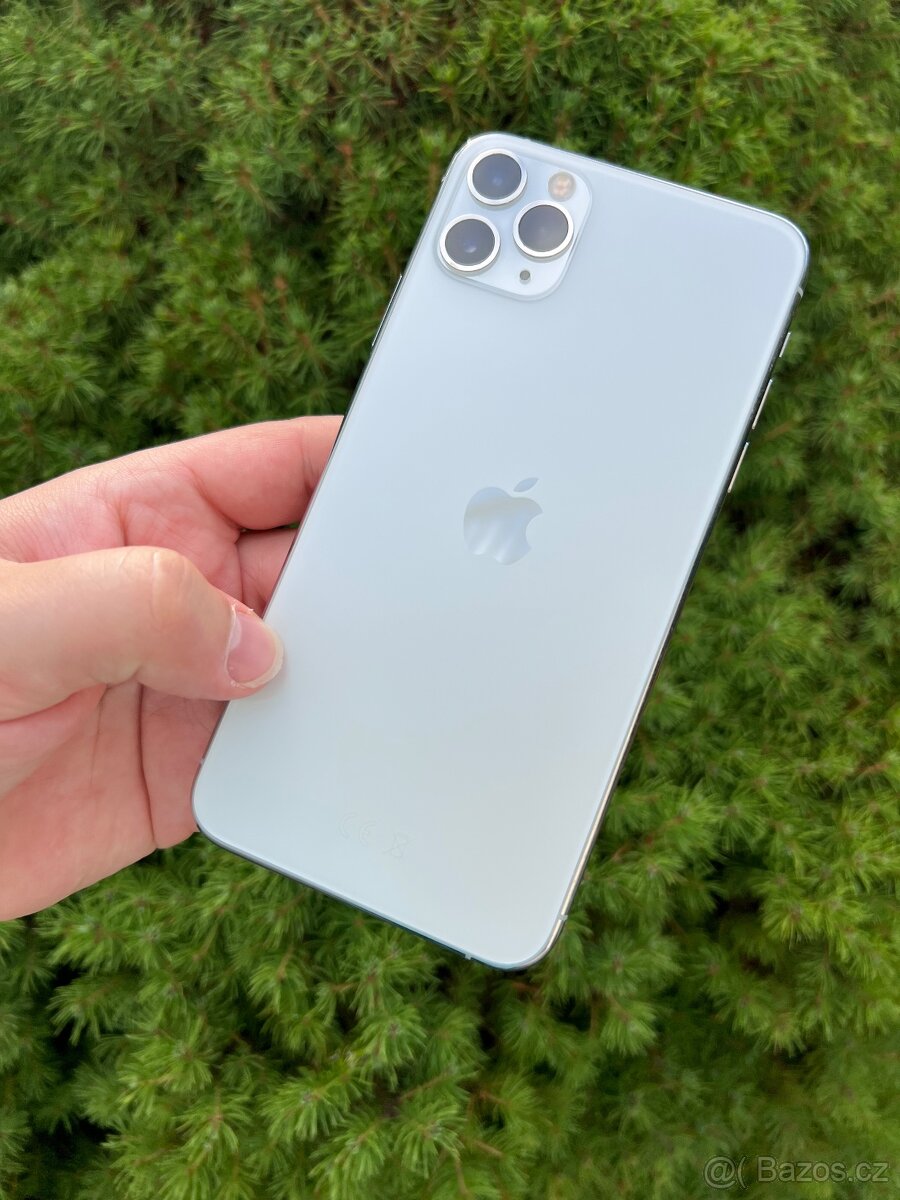 iPhone 11 PRO MAX 64Gb v hezkém stavu, white