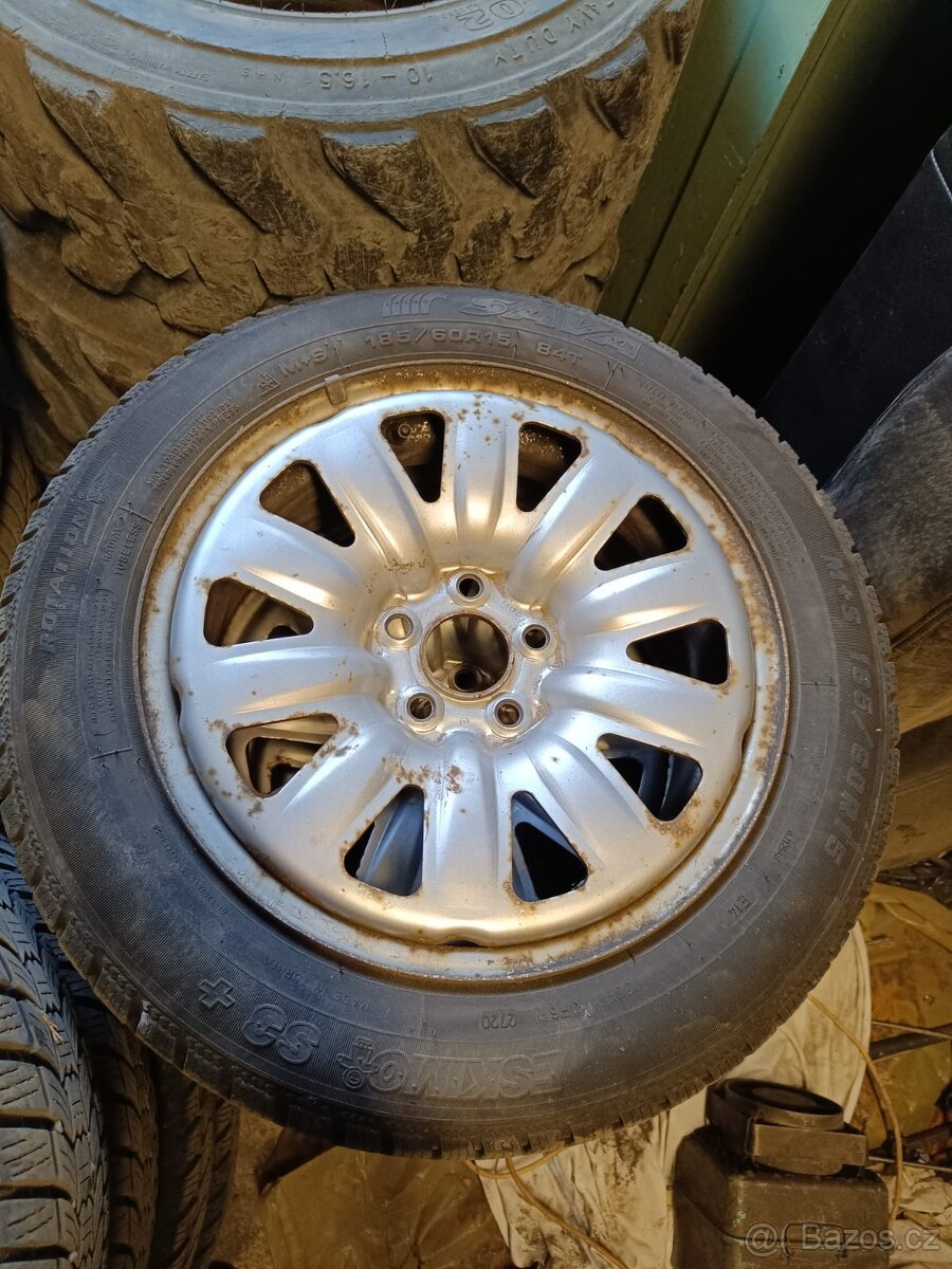 Sada zimních kol 185/60 R15 5x100 Škoda Fabia 3